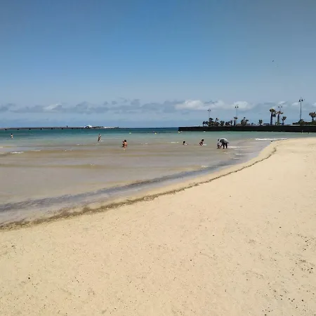 Ground Floor Beach Avenue * Tias