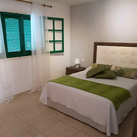 Ground Floor Beach Avenue Apartment