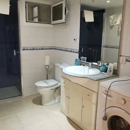 Ground Floor Beach Avenue Tias