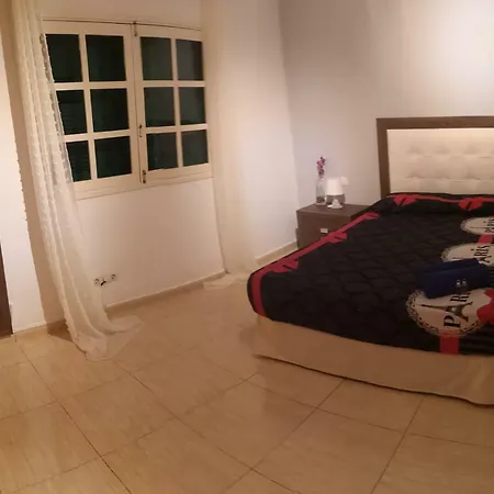Ground Floor Beach Avenue * Tias