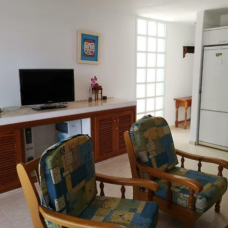 Ground Floor Beach Avenue *